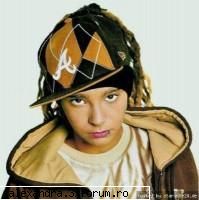 POZE - Tom asta o sa ma omoare intr'o zi cu privirea - TOM