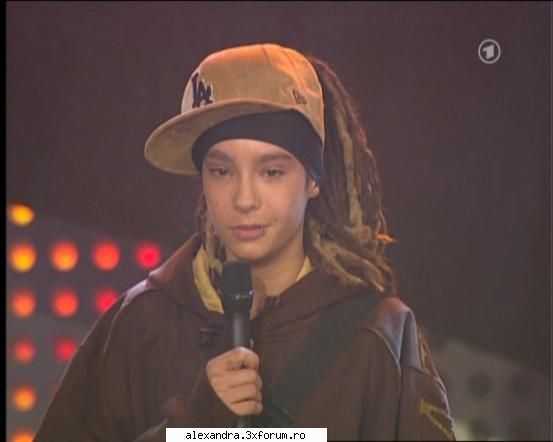 POZE - another one... verry nice baiatu asta,love him - TOM