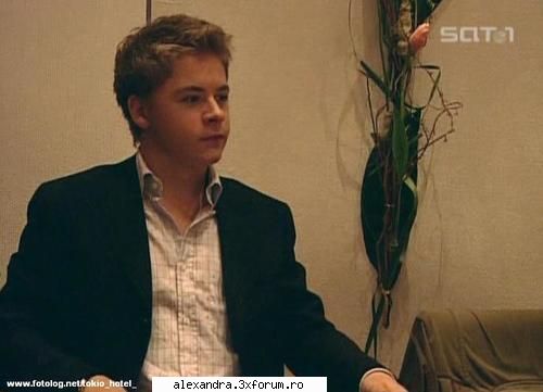 ii sta bine si mai elegant :nod: poze cu gustav
